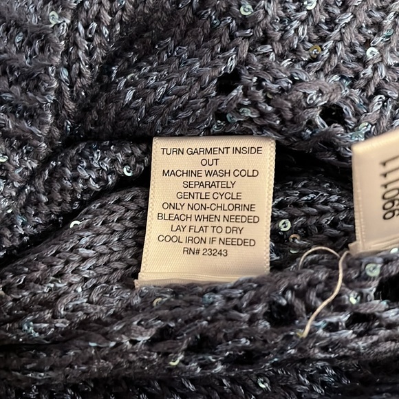 NY& Co SoHo sweater - Picture 9 of 10